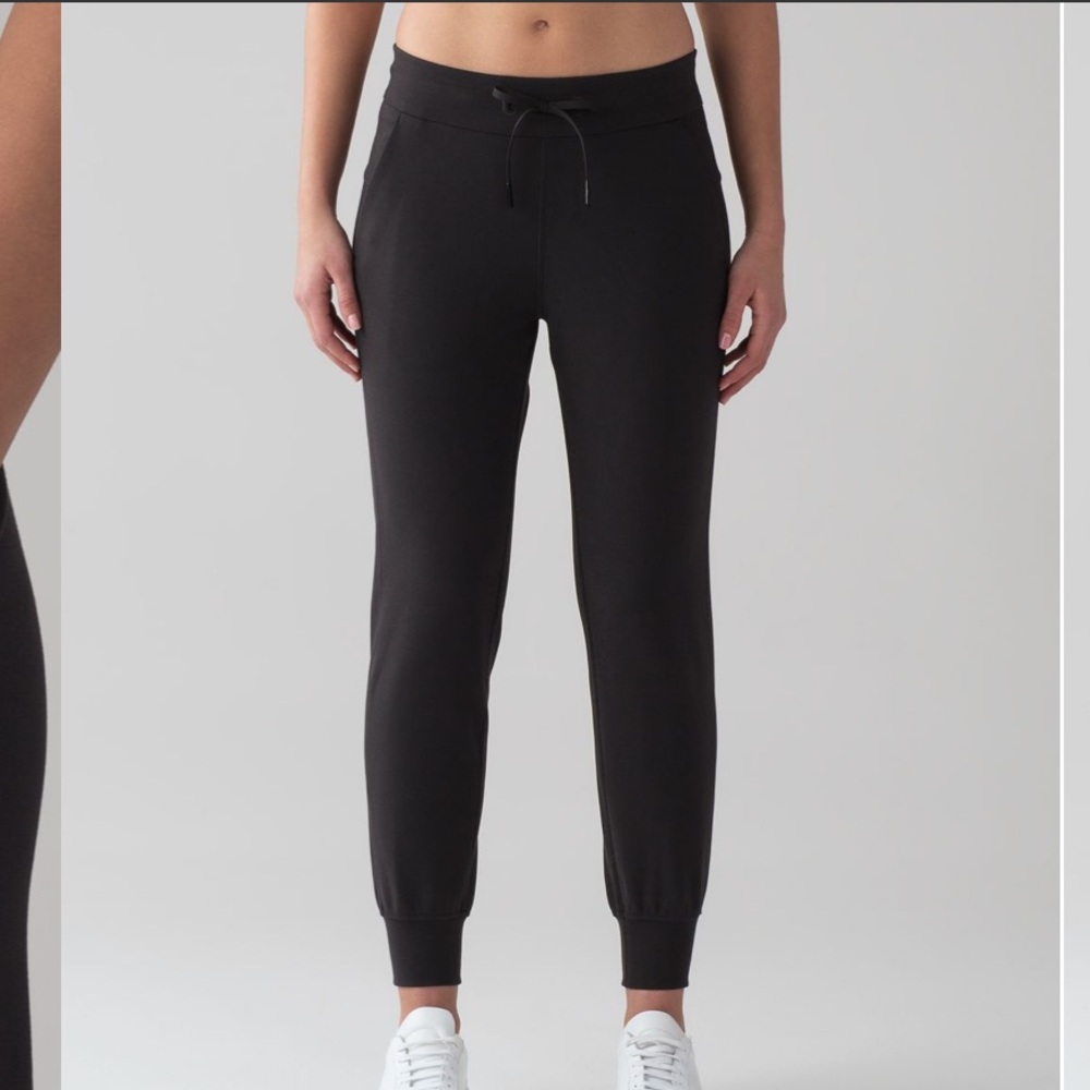 Lululemon Joggers in Black Size 2 XS